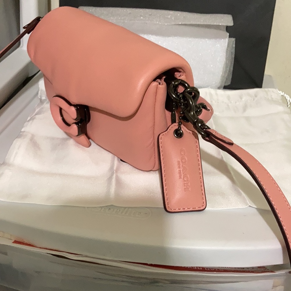 Coach Tabby Shoulder bag 18 in Candy Pink Pillow leather - Picture 3 of 13
